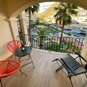 Appartement Castle Harbour Cristianos Beautiful With Pool View, Los Cristianos (Tenerife)
